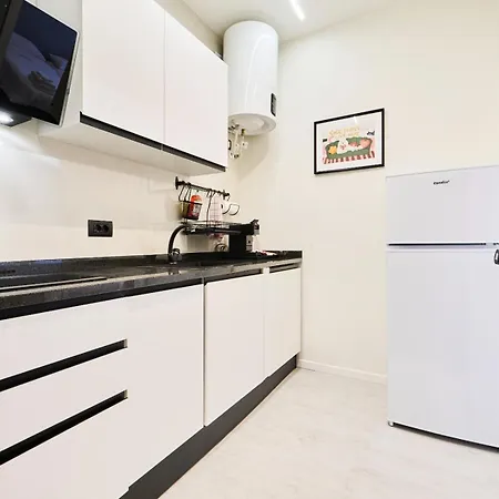 Casa Manita 102-20 Minuti Dal Duomo Apartment Milan